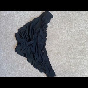 Victoria Secret cheeky ruffle bikini bottoms!